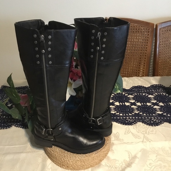 2X HP🌹 GBG Guess Black Heeled Motto Boots with silver adorment and Side zippers - Picture 2 of 9